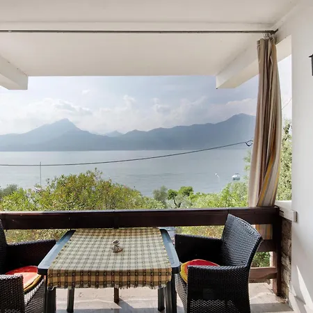 Casa Miralago トッリ・デル・ベーナコ