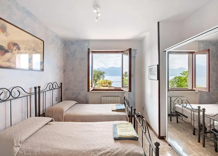 別荘 Casa Miralago